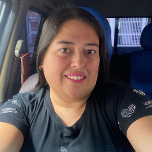 Meet your Posher, Milagros del valle